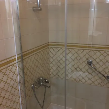 Be Olaias Проживание в семье *